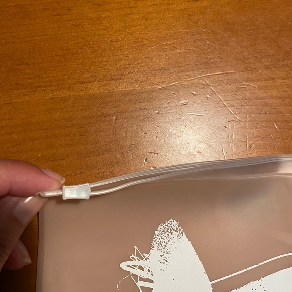 Fenty Beauty Makeup Pouch - Picture 5 of 6